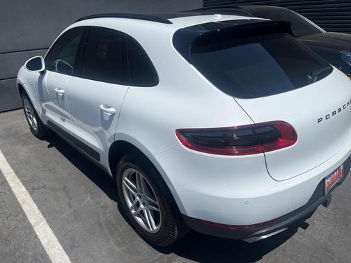 2017 Porsche Macan Base