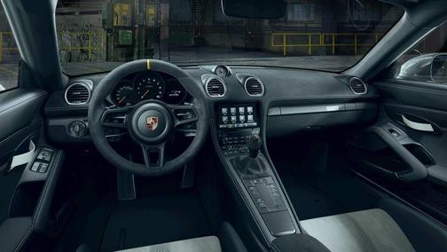 2023 Porsche 718 Cayman GT4 RS
