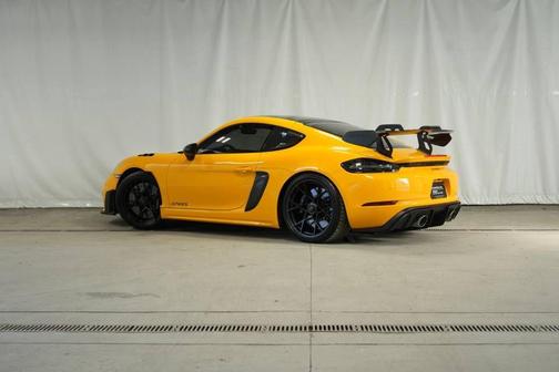 2023 Porsche 718 Cayman GT4 RS