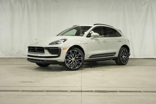 2026 Porsche Macan Base