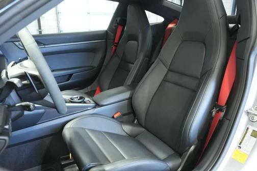 2025 Porsche 911 Carrera S