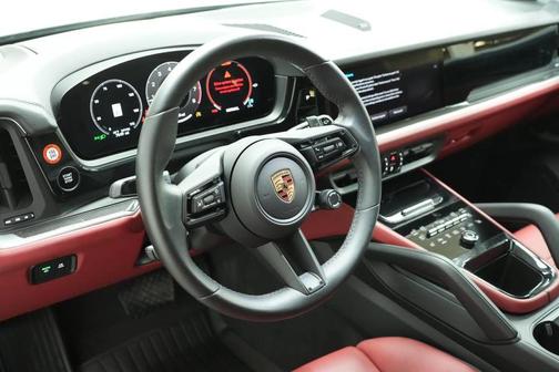 Black Metallic 2025 Porsche Cayenne Base