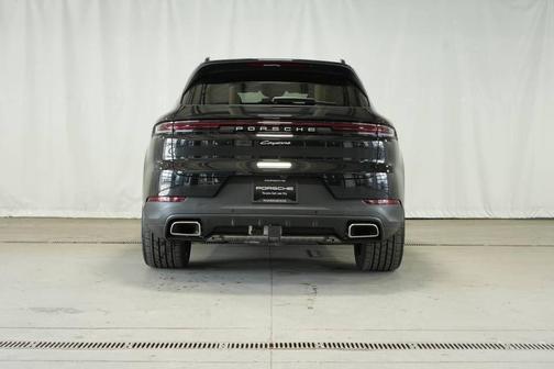 2025 Porsche Cayenne Base