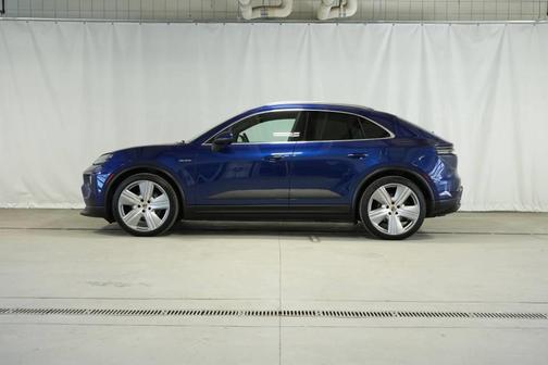 2024 Porsche Macan Electric 4