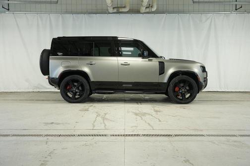 2025 Land Rover Defender P400 X