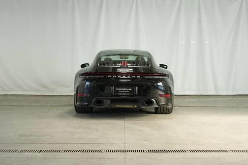 2025 Porsche 911 Carrera S
