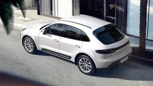 2025 Porsche Macan Base