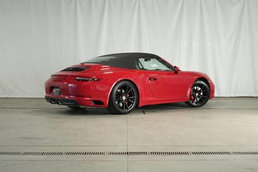 2017 Porsche 911 Carrera 4S