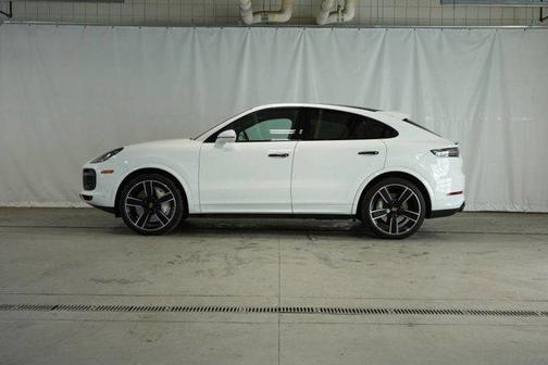2022 Porsche Cayenne Turbo Coupe AWD