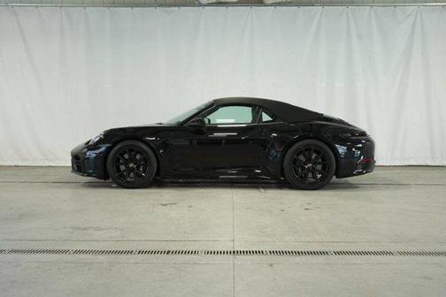 2025 Porsche 911 Carrera