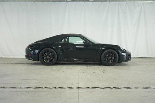 2025 Porsche 911 Carrera
