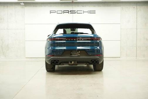 Montego Blue Metallic 2026 Porsche Cayenne Base