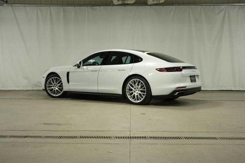 2020 Porsche Panamera 4