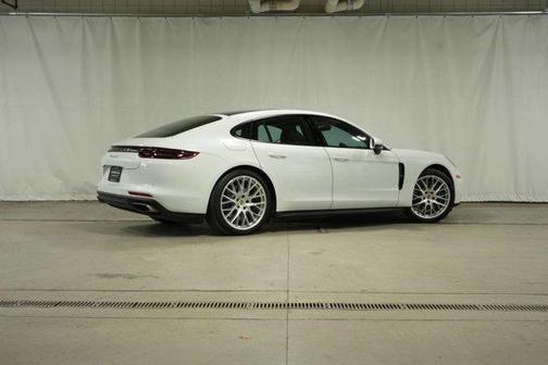 2020 Porsche Panamera 4