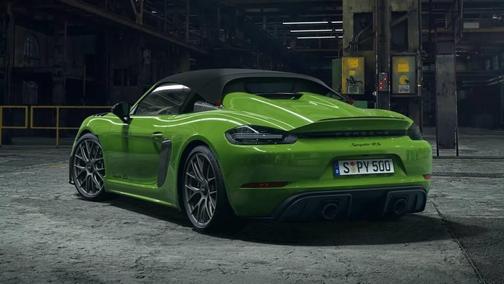 2025 Porsche 718 Spyder RS