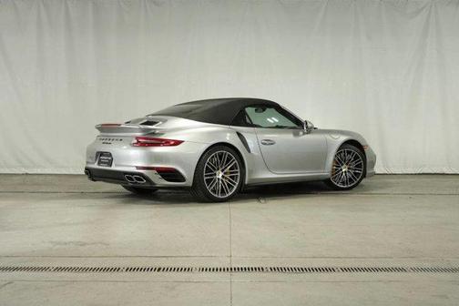2018 Porsche 911 Turbo