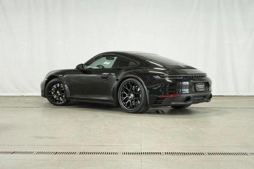 2023 Porsche 911 Carrera 4 GTS
