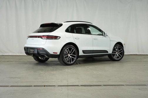2025 Porsche Macan 