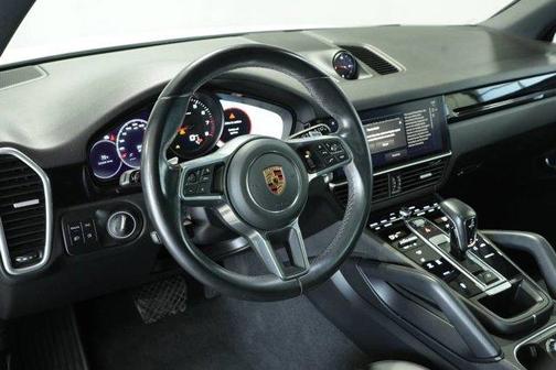2023 Porsche Cayenne 