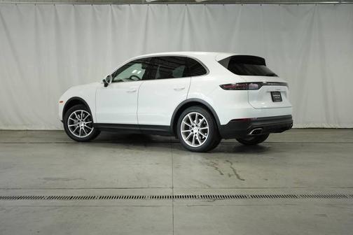 2023 Porsche Cayenne 