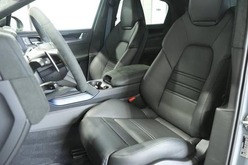 2026 Porsche Cayenne Turbo GT