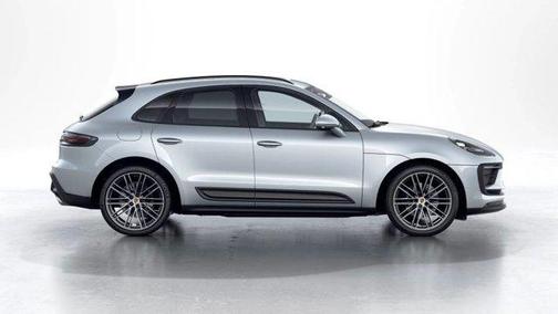 Dolomite Silver Metallic 2026 Porsche Macan