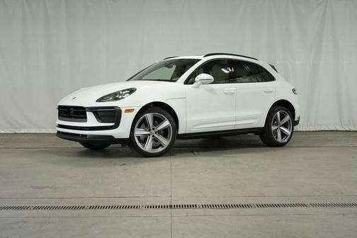 2025 Porsche Macan 