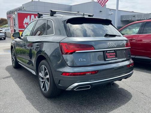 2022 Audi Q5 45 S line Premium Plus