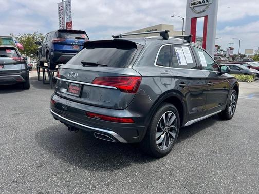 2022 Audi Q5 45 S line Premium Plus