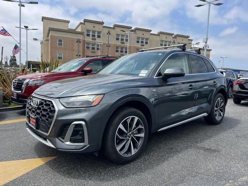 2022 Audi Q5 45 S line Premium Plus