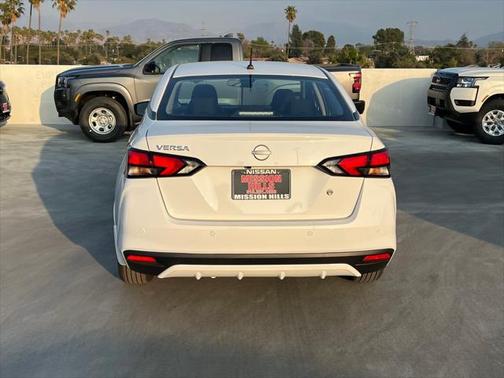 2025 Nissan Versa 1.6 S