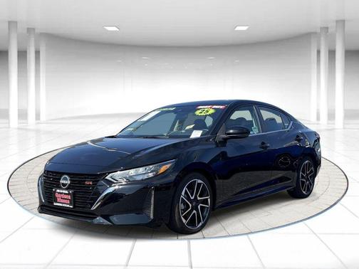 Black 2025 Nissan Sentra SR