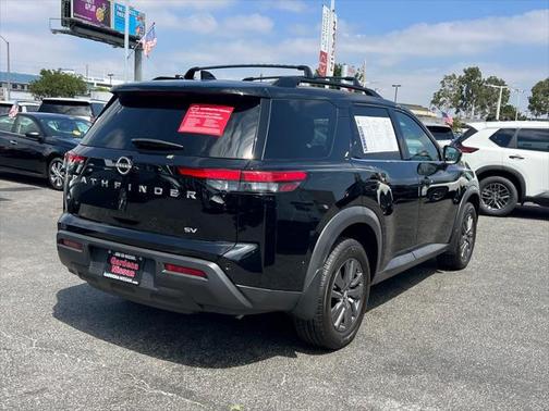 2024 Nissan Pathfinder SV FWD