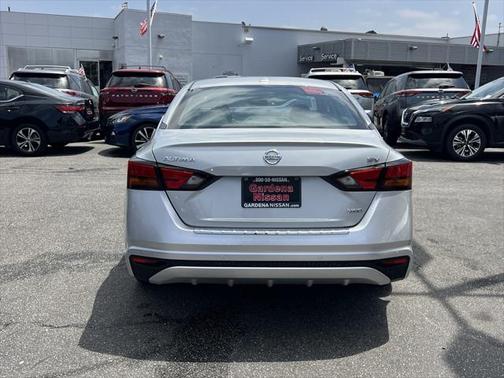 2022 Nissan Altima 2.5 SV