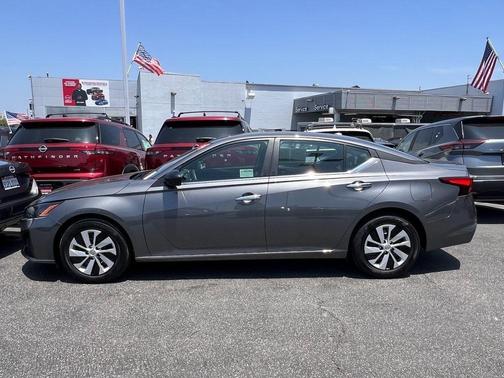 2025 Nissan Altima S