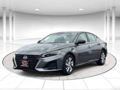 Gun Metallic 2025 Nissan Altima S