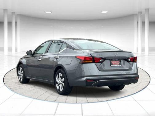 Gun Metallic 2025 Nissan Altima S