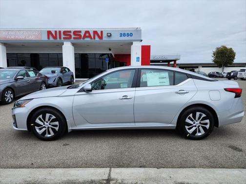 2025 Nissan Altima S FWD