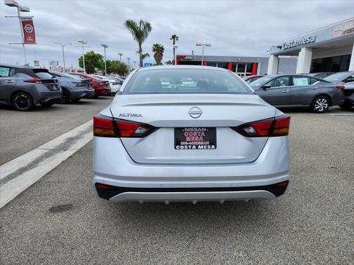 2025 Nissan Altima S FWD
