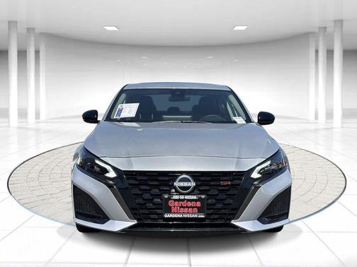 Brilliant Silver Metallic 2025 Nissan Altima SR