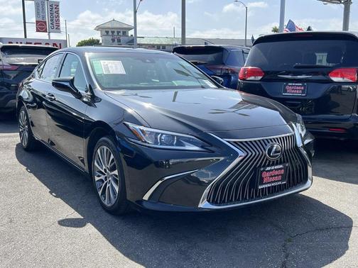 2021 Lexus ES 250 Base
