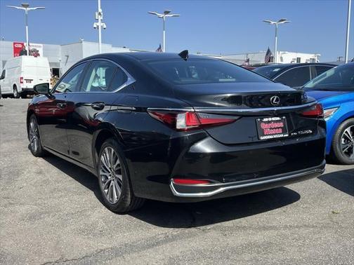 2021 Lexus ES 250 Base