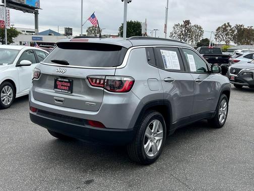 2022 Jeep Compass Latitude