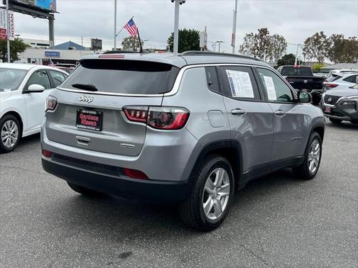 2022 Jeep Compass Latitude