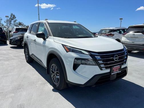 2025 Nissan Rogue S
