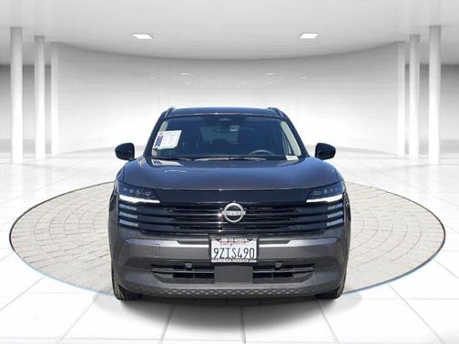 Gun Metallic 2026 Nissan Kicks SV