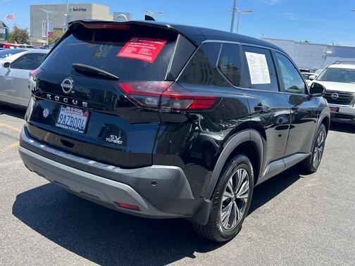 2022 Nissan Rogue SV