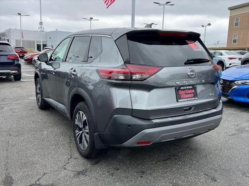 2022 Nissan Rogue SV