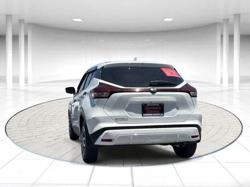Fresh Powder 2023 Nissan Kicks S