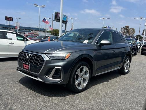 2022 Audi Q5 45 S line Premium Plus